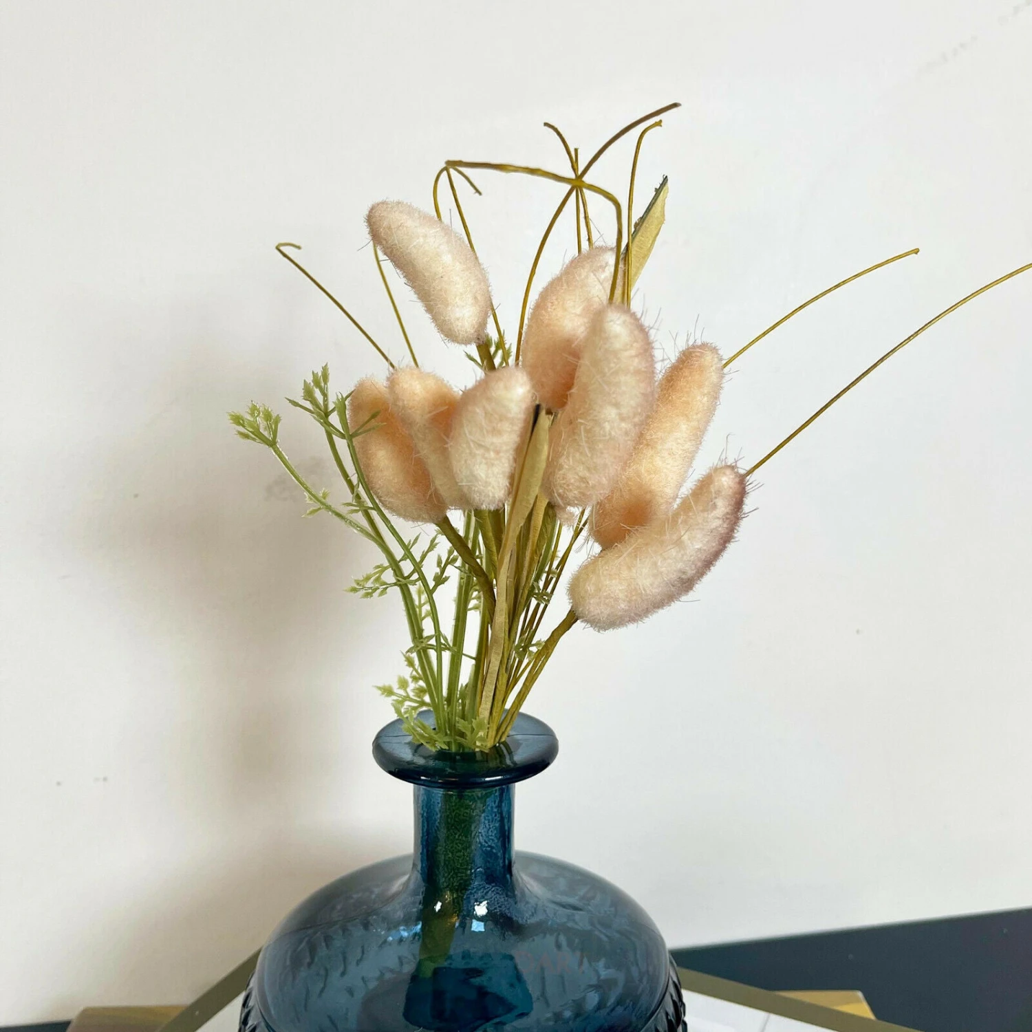 Artificial 16pc Natural Bunnytail Pick 2 Artificial 16pc Natural Bunnytail Pick - Image 2