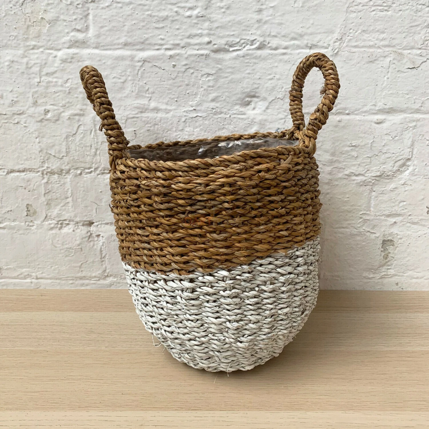 Set Of 3 Two Tone Lined Seagrass Planters 8 Set Of 3 Two Tone Lined Seagrass Planters - Image 8