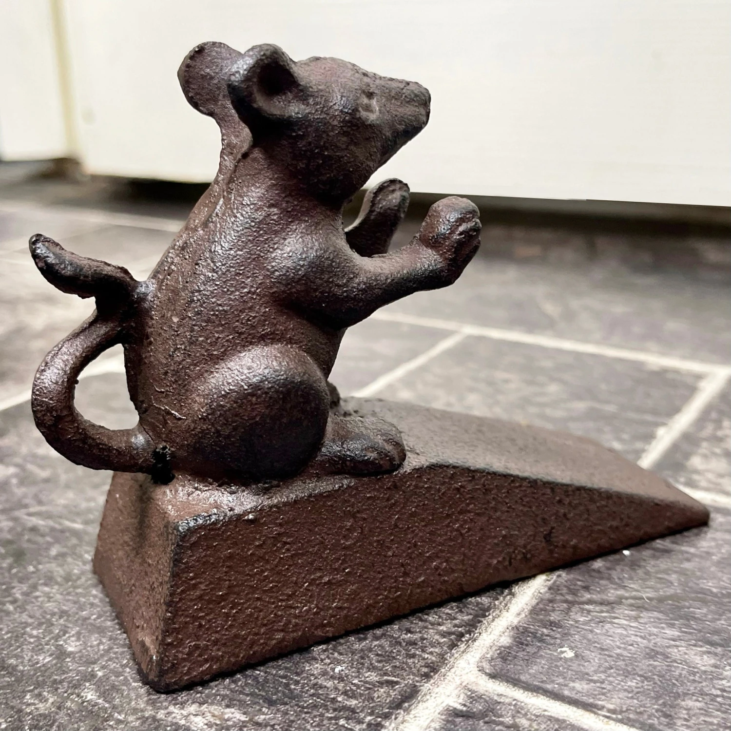 Cast Iron Mouse Door Wedge 5 Cast Iron Mouse Door Wedge - Image 5