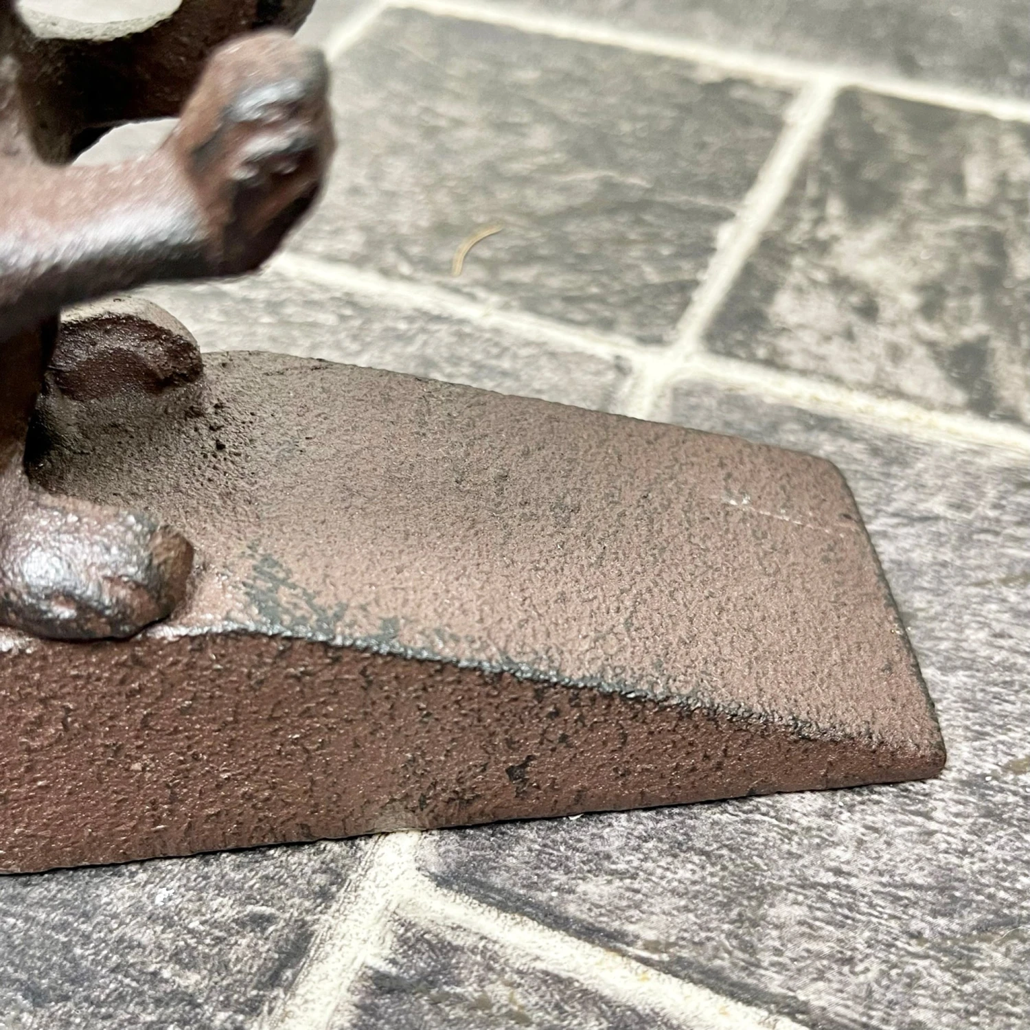 Cast Iron Mouse Door Wedge 3 Cast Iron Mouse Door Wedge - Image 3