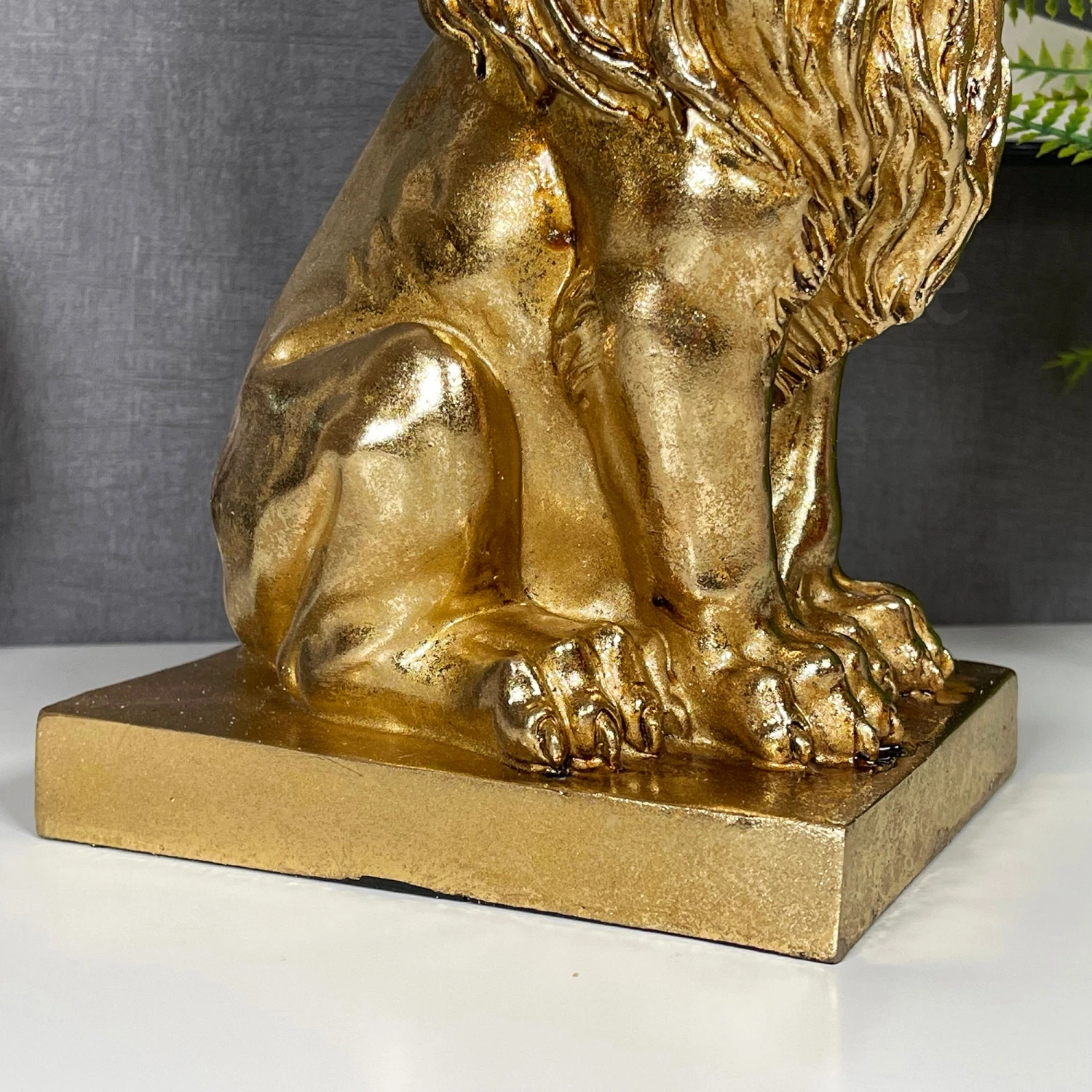 Gold Royal Lion Statue 13x26x16cm 3 Gold Royal Lion Statue 13x26x16cm - Image 3