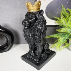Black Royal Lion With Gold Crown Statue 13x26x16cm