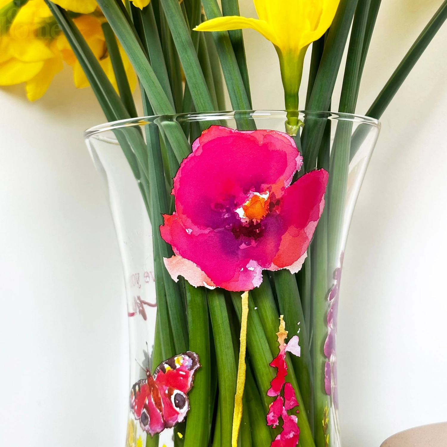 Hand Painted Glass I Love You Mum Vase 7 Hand Painted Glass I Love You Mum Vase - Image 7