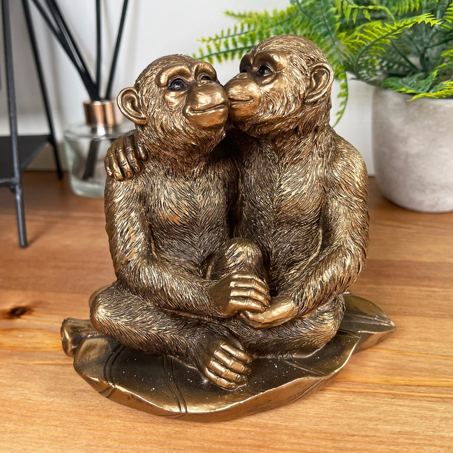 Bronze Romantic Monkey Couple Figurine 1 Bronze Romantic Monkey Couple Figurine