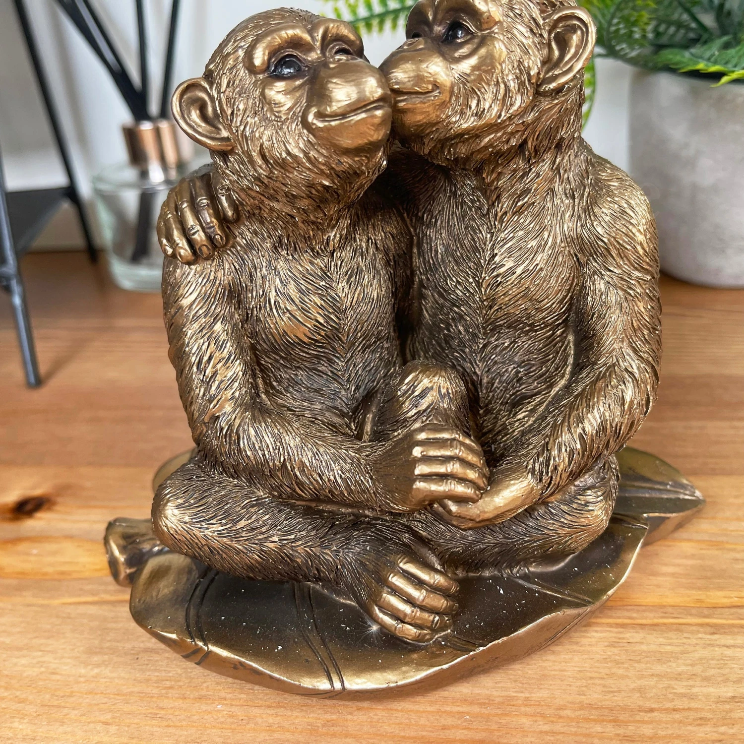 Bronze Romantic Monkey Couple Figurine 3 Bronze Romantic Monkey Couple Figurine - Image 3