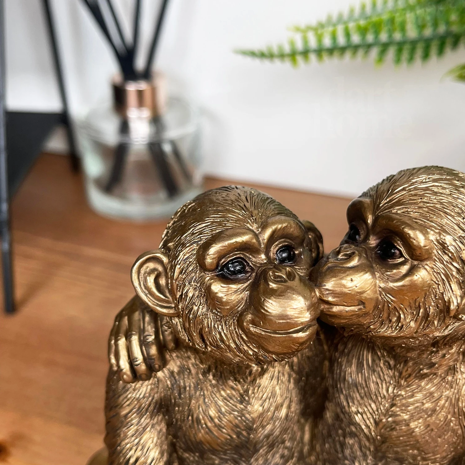 Bronze Romantic Monkey Couple Figurine 5 Bronze Romantic Monkey Couple Figurine - Image 5