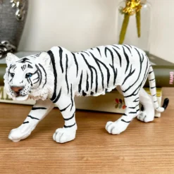 Siberian Snow Tiger Figurine -Home Decoration IMG E3539 edited33