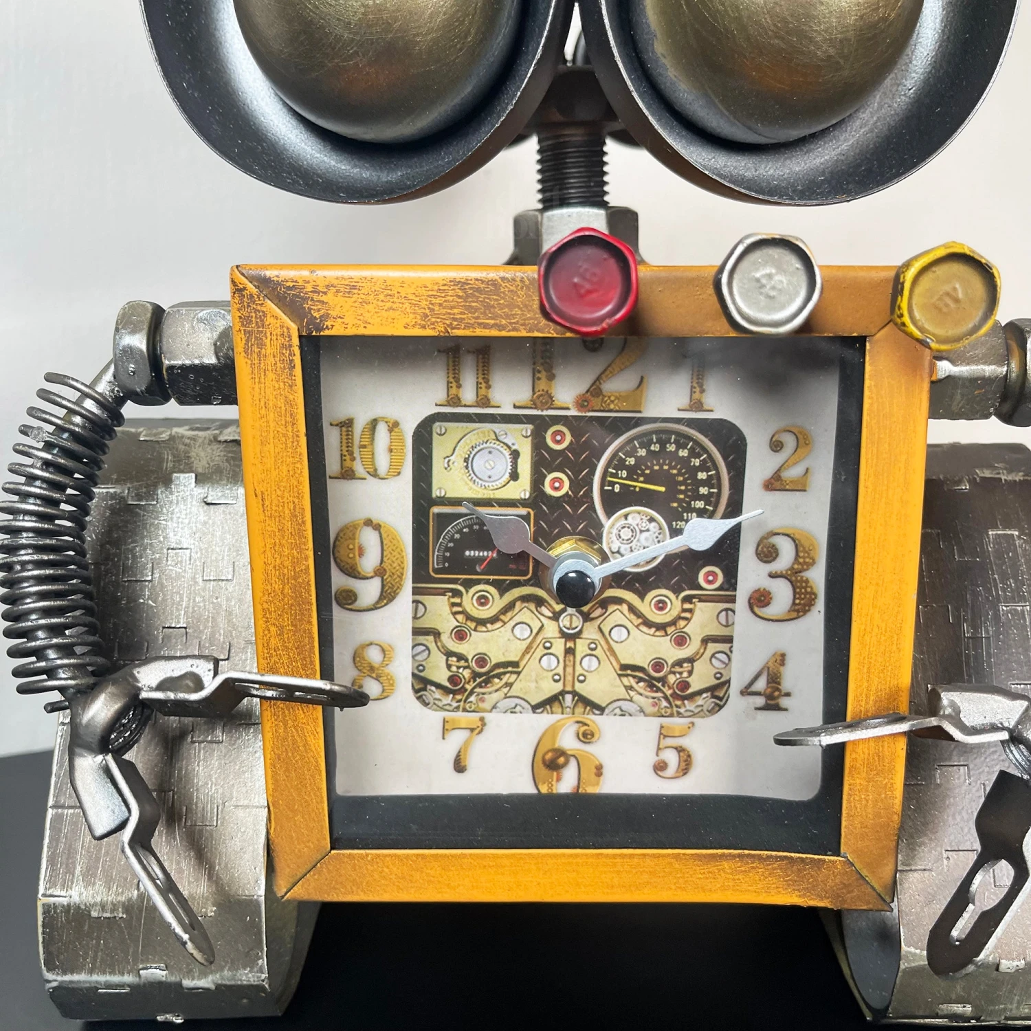 Yellow Square Robot Clock 3 Yellow Square Robot Clock - Image 3