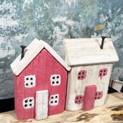 Rustic Wooden Harbour Cottages Ornament 10 Rustic Wooden Harbour Cottages Ornament -Home Decoration IMG E8359