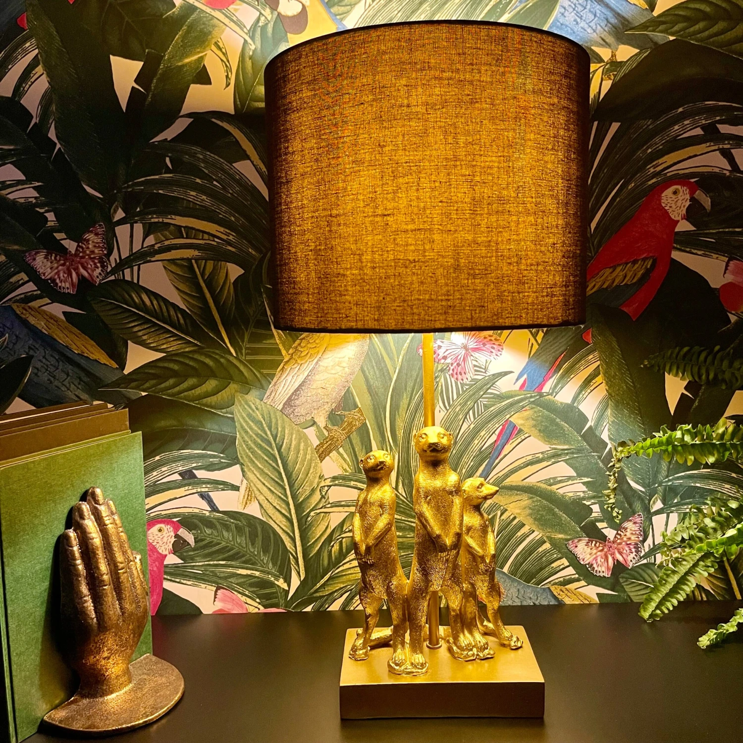 Large Gold Standing Meerkat Mob Table Lamp 7 Large Gold Standing Meerkat Mob Table Lamp - Image 7